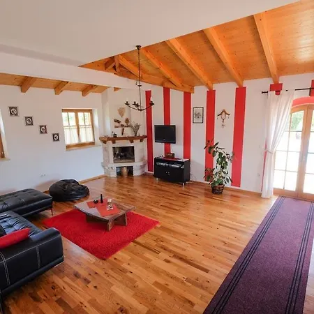 Irena Villa Krnica